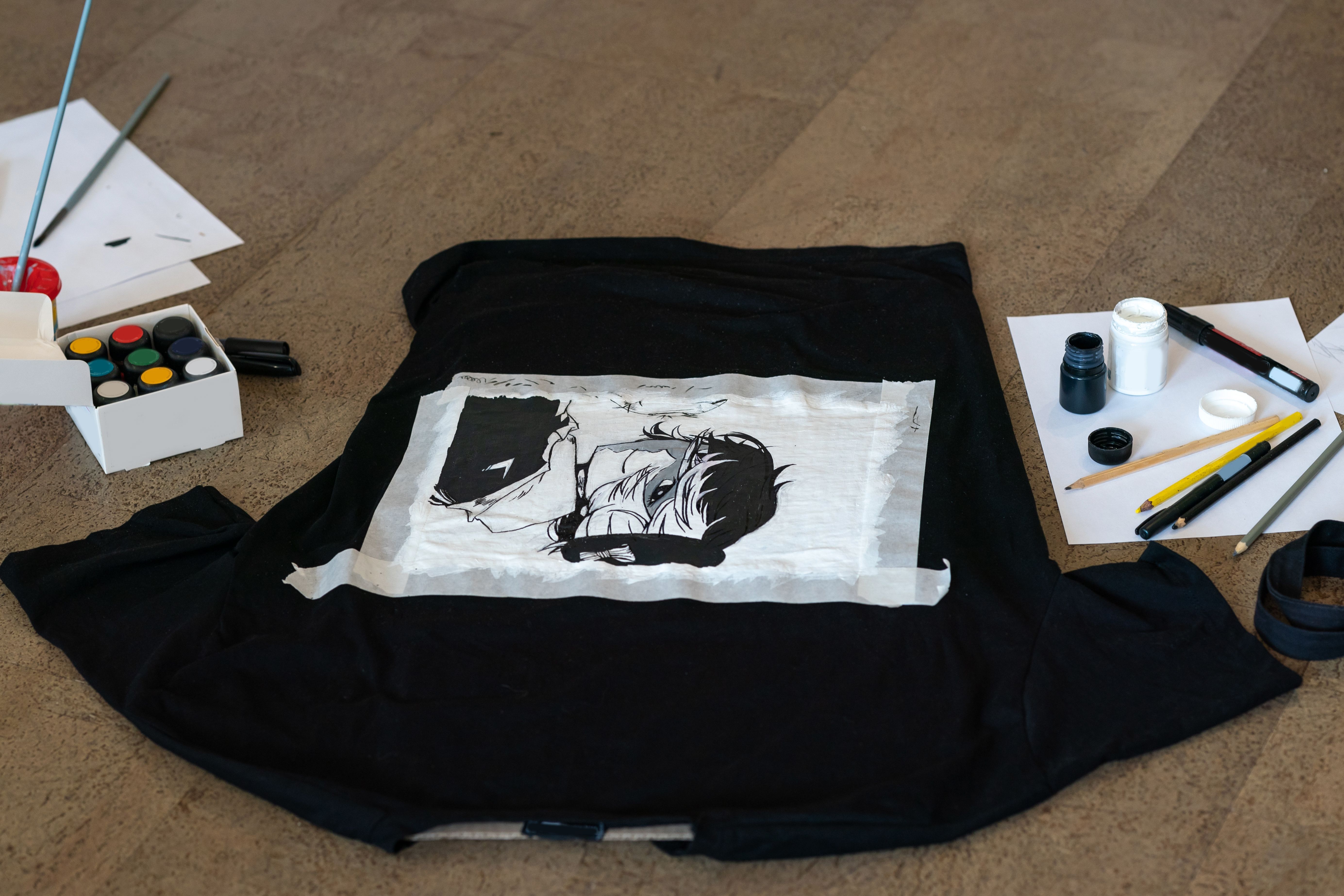 Designer clothing. Drawing on a t-shirt with your own hands. Anime. Manga