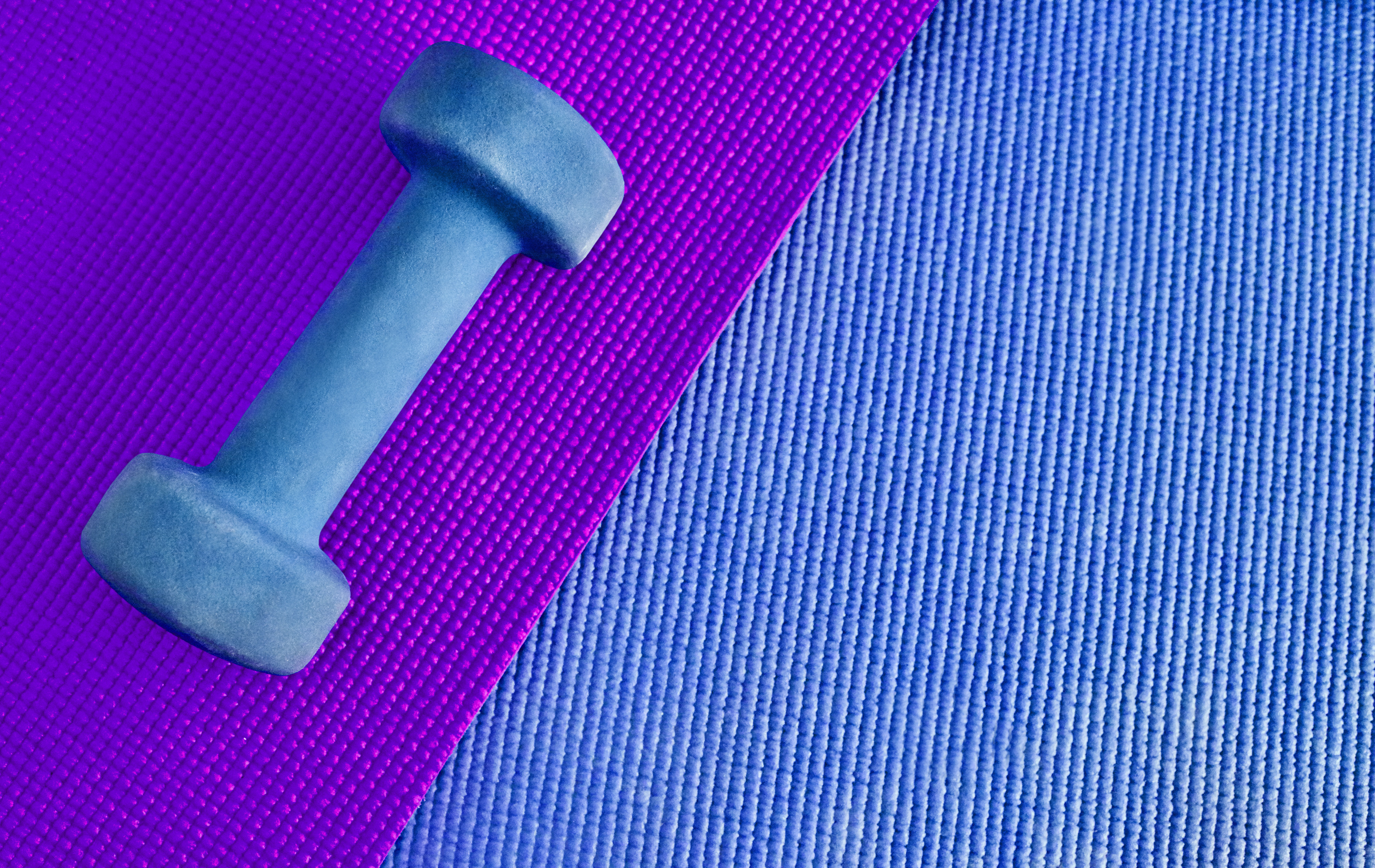 Image of Yogamat and dumbell 